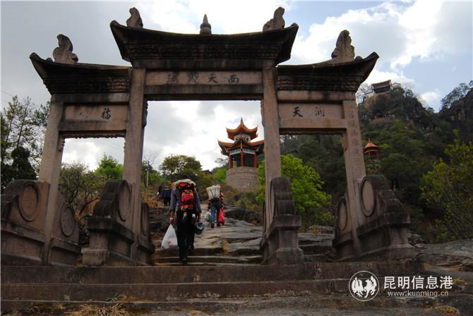 webwxgetmsgimg (1) webwxgetmsgimg (1)