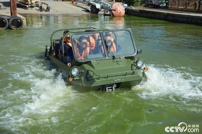 【追夢火焰藍】液壓擴張器變身“繡花針” 苦練技能做合格“守夜人”