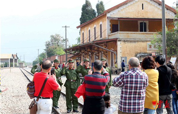 1556445345906 1556445345906