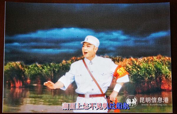 張寶華在《沙家浜》里的扮演郭建光 記者蘇雯芊 翻拍 張寶華在《沙家浜》里的扮演郭建光 記者蘇雯芊 翻拍