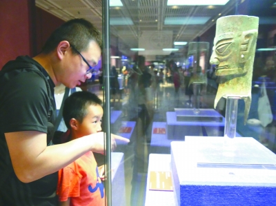 云南博物館智慧化讓文物“活”起來 云南博物館智慧化讓文物“活”起來