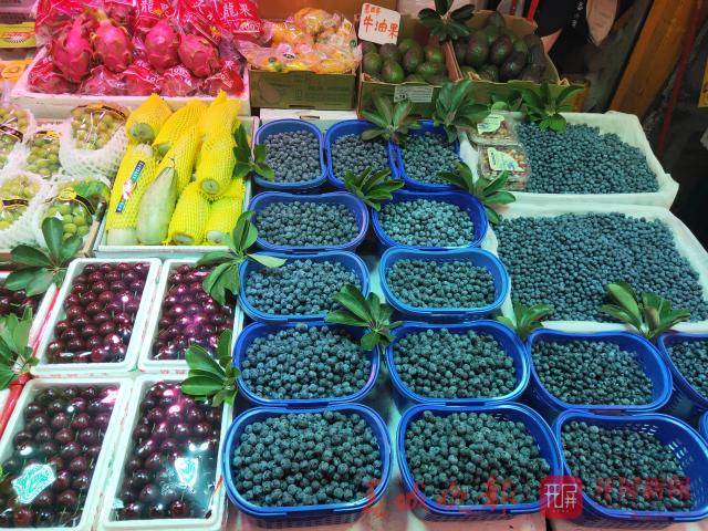“菜市場自由”離我們越來越遠了嗎？ 還好，還有黃瓜、土豆、蓮花白這些蔬菜還可以享受“自由” (8).jpg