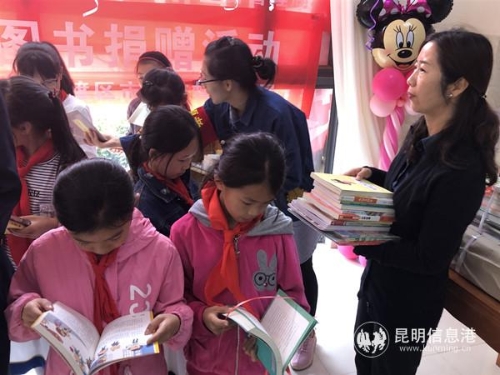 贈(zèng)送圖書(shū) 贈(zèng)送圖書(shū)