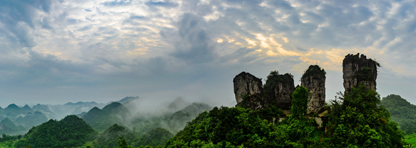 芒部五指山晨霧 芒部五指山晨霧