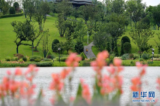 (新華視點·圖片版)(7)海綿城市讓生活更“自然”——解碼人水和諧的“萍鄉(xiāng)方案”