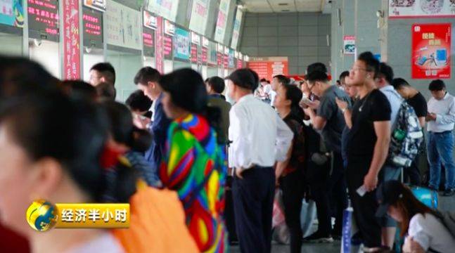 張家港市汽車客運(yùn)站候車室