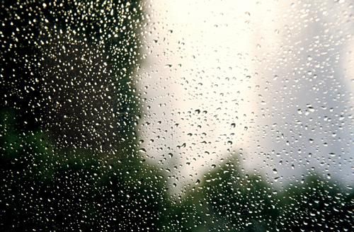 天氣 下雨