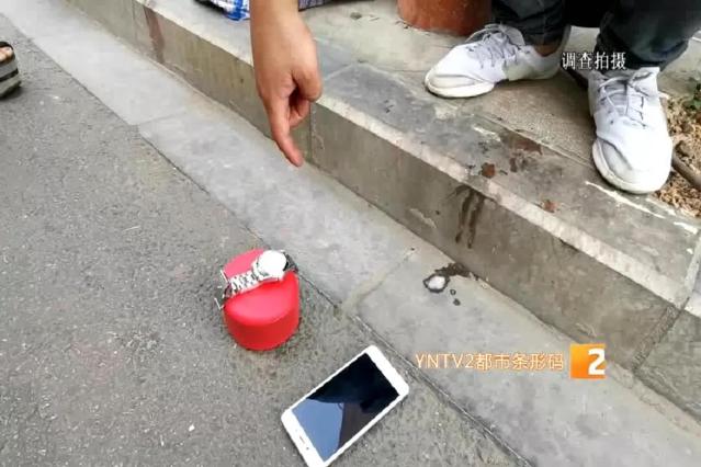 昆明有條奇葩“花子街”！“歐米茄”手表、手機、過期食藥品、舊貨等啥都有