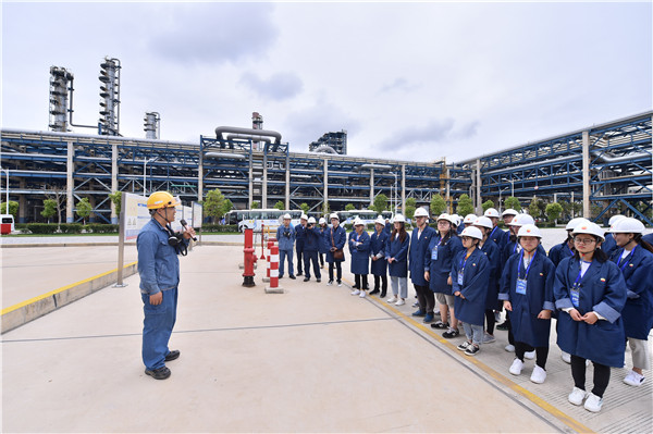 昆明日報記者王俊星攝