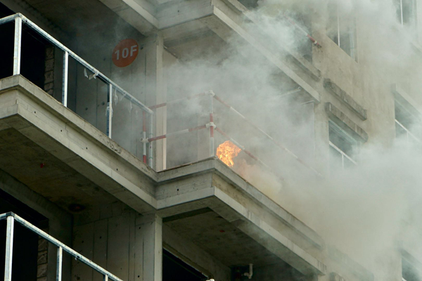 昆明市2019年“安全生產(chǎn)月”高層建筑燃?xì)馐鹿示C合應(yīng)急演練 昆明市2019年“安全生產(chǎn)月”高層建筑燃?xì)馐鹿示C合應(yīng)急演練