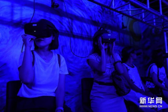 梵高藝術(shù)沉浸式體驗(yàn)在國(guó)博開幕 (文化)(5)梵高藝術(shù)沉浸式體驗(yàn)在國(guó)博開幕