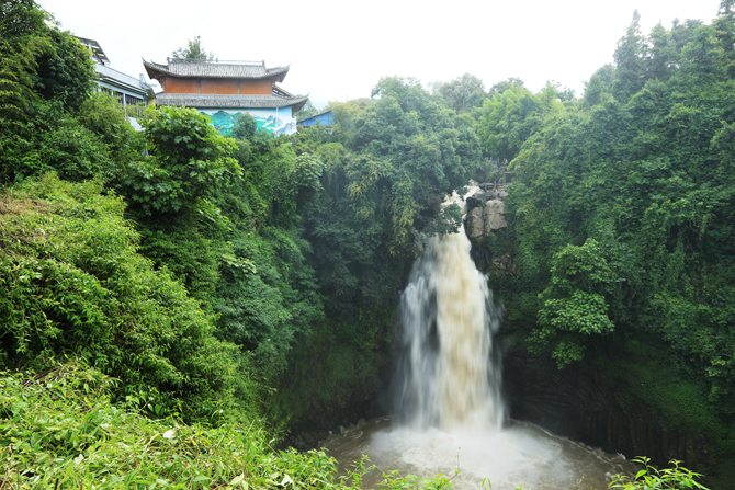 疊水河瀑布 云南畫報 何新聞 攝 (1) 疊水河瀑布 云南畫報 何新聞 攝 (1)