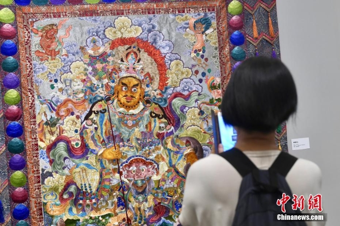 b3fe8a1a6c314c079938f2faf7ab7884