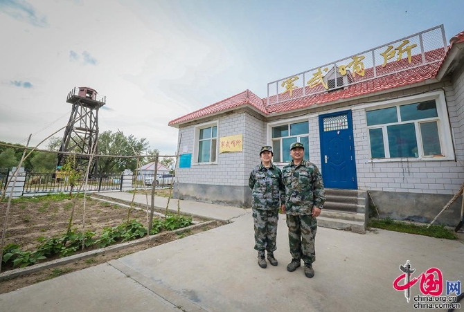 【邊疆黨旗紅】向總書記承諾:一生只做一件事 中哈邊境線上的夫妻哨所