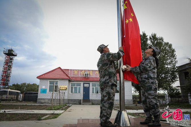 【邊疆黨旗紅】向總書記承諾:一生只做一件事 中哈邊境線上的夫妻哨所