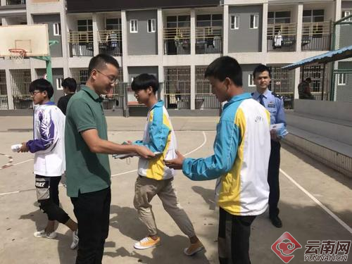 00300735347_55fc4e8a 00300735347_55fc4e8a