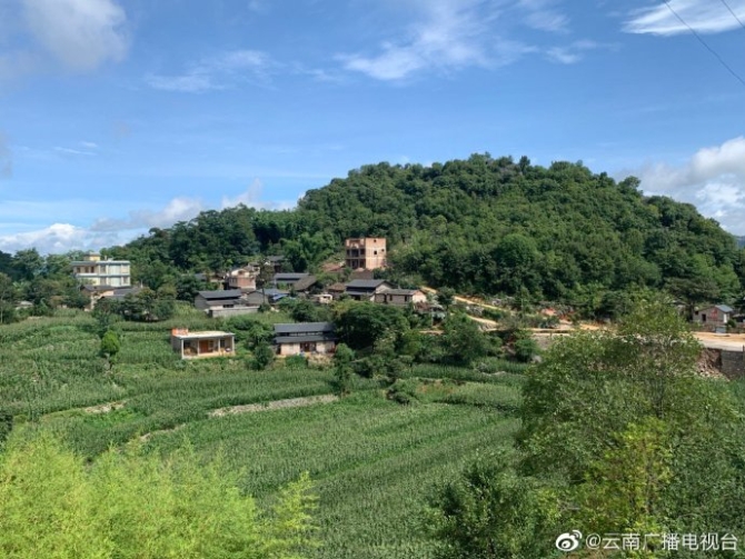 1562384500135272 1562384500135272