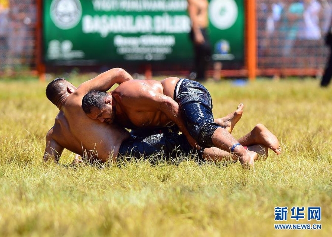 （國際）（1）獨(dú)具魅力的土耳其橄欖油摔跤