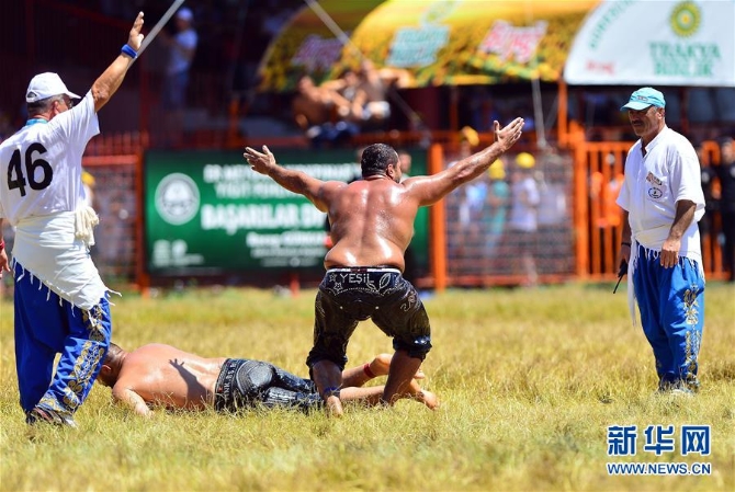 （國際）（2）獨(dú)具魅力的土耳其橄欖油摔跤