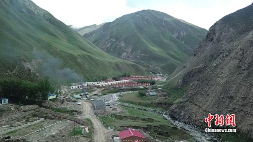 【邊疆黨旗紅】昆侖山上的守邊人:摔斷五根肋骨不言悔