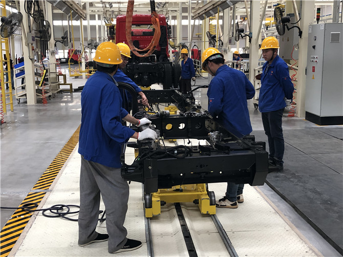 造車現(xiàn)場(chǎng)