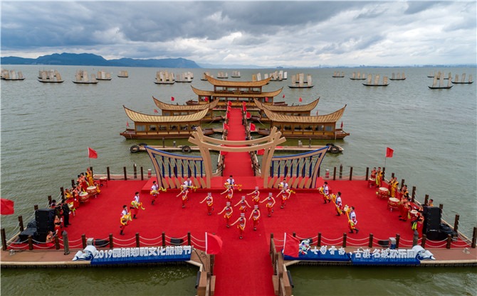 啟動(dòng)儀式現(xiàn)場(chǎng)。晉寧區(qū)融媒體中心宋光旭攝。