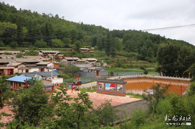 遠(yuǎn)眺核桃園村。網(wǎng)友“湖畔陽(yáng)光”攝