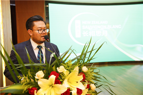 webwxgetmsgimg (4) webwxgetmsgimg (4)