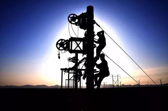 接觸網(wǎng)工的十二時辰