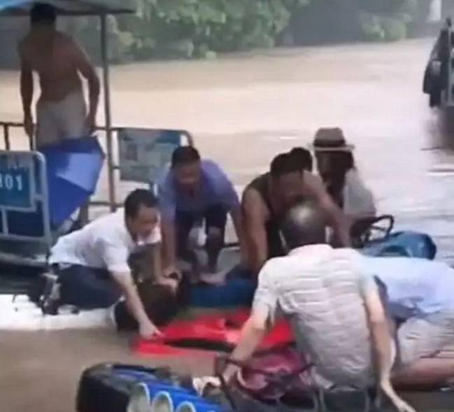 六個人，一分鐘，救了五條命！