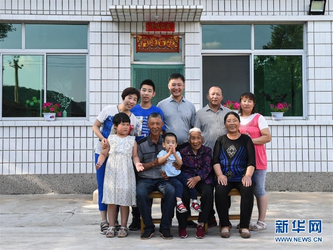 （新華全媒頭條·圖文互動(dòng)）（4）心系北疆　情滿(mǎn)草原——習(xí)近平總書(shū)記考察內(nèi)蒙古回訪(fǎng)記