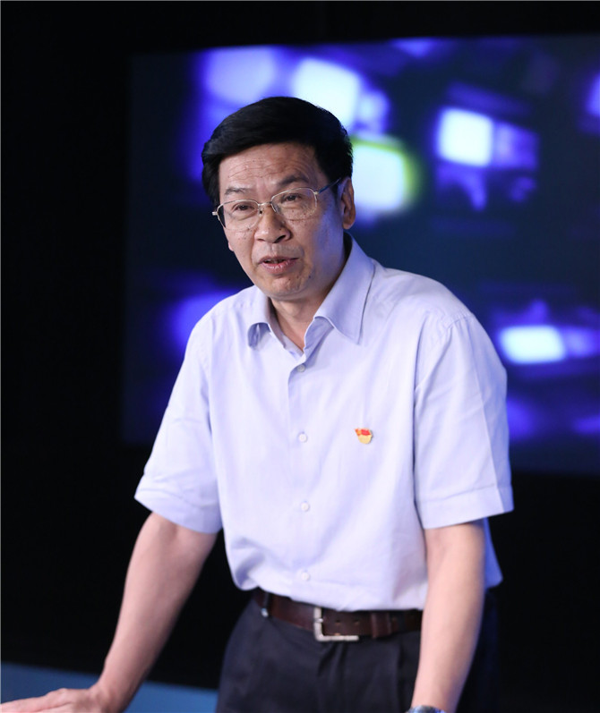 云南省生態(tài)環(huán)境廳廳長張紀(jì)華