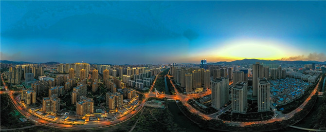 圖2  70年輝煌巨變，五華經(jīng)濟(jì)實(shí)力不斷增強(qiáng)。