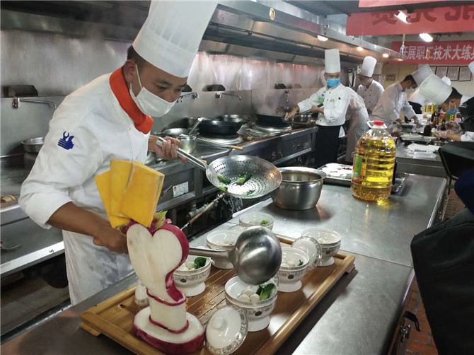 比賽現(xiàn)場(chǎng) 比賽現(xiàn)場(chǎng)