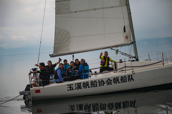 乘坐帆船 乘坐帆船