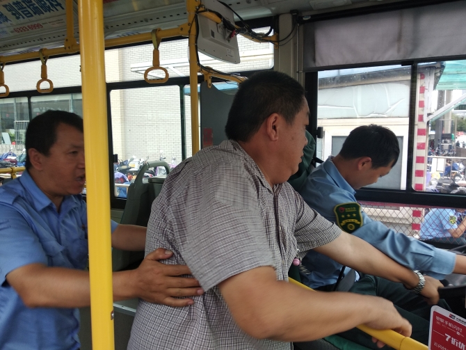 應(yīng)急演練活動現(xiàn)場 應(yīng)急演練活動現(xiàn)場