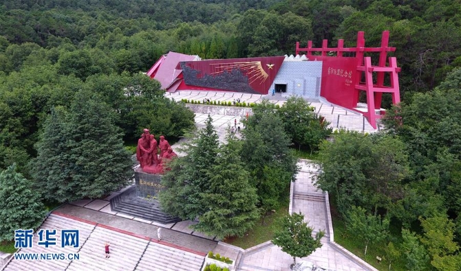 （壯麗70年·奮斗新時代——記者再走長征路·圖文互動）（5）彝海結(jié)盟后，掩護(hù)紅軍旗的5400天——鮮為人知的彝家護(hù)旗故事