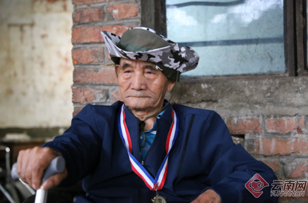 00300803476_c96f2a05 00300803476_c96f2a05