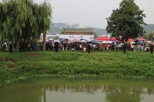 舊寨村風(fēng)景秀麗。記者薛江濤攝