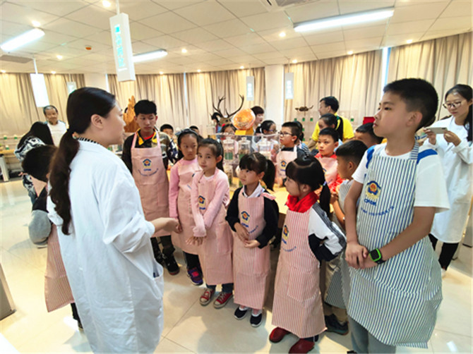 展覽室參觀    記者納婭攝