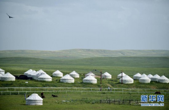 烏蘭察布大草原上的“旅游脫貧路”