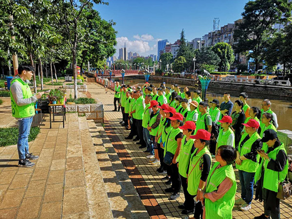 金牛社區(qū)組織關(guān)愛滇池志愿活動(dòng) 金牛社區(qū)組織關(guān)愛滇池志愿活動(dòng)