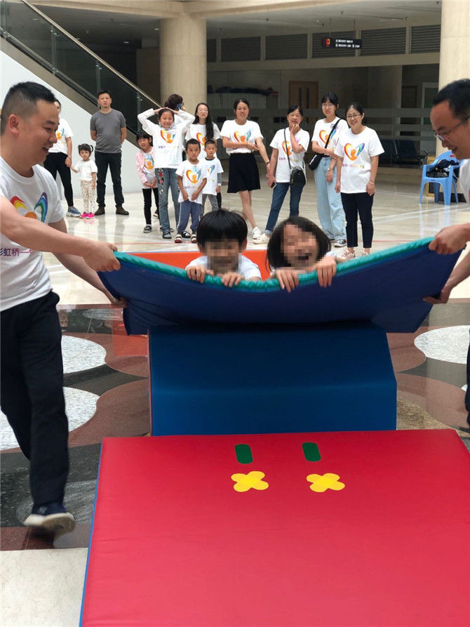 組織患兒開展體育活動(dòng)