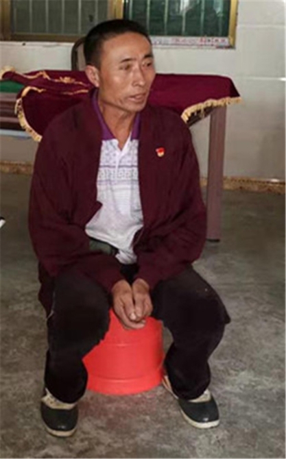 65歲的云南文山富寧縣花甲鄉(xiāng)達(dá)木村黨員代勝良，