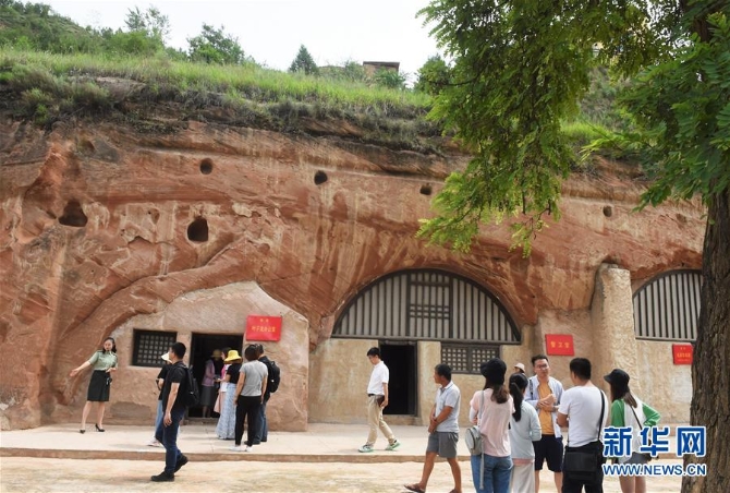 （XHDW·圖文互動(dòng)）（2）紅星閃耀世界：他們是紅軍的見(jiàn)證者