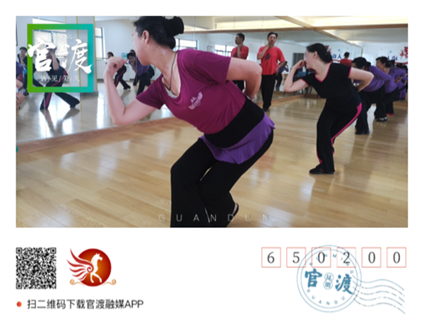 居民生活豐富多彩 韋嘉萍 攝