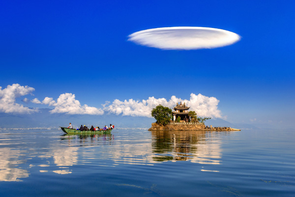 天藍(lán)水凈。供圖