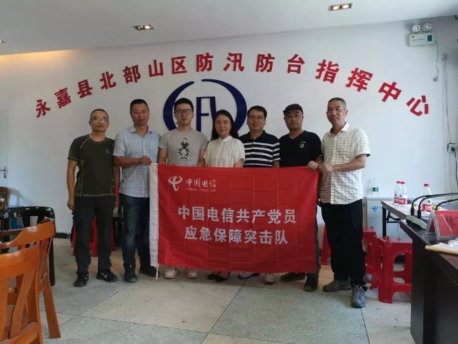 狂暴的臺風中，請記住這些無畏的“平民英雄”！