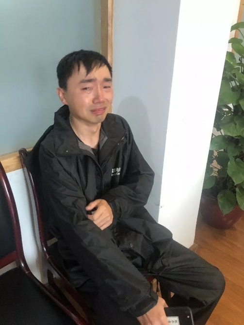 狂暴的臺風中，請記住這些無畏的“平民英雄”！