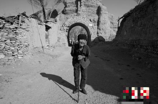 任彥龍拍攝的長城作品?！∪螐垟z